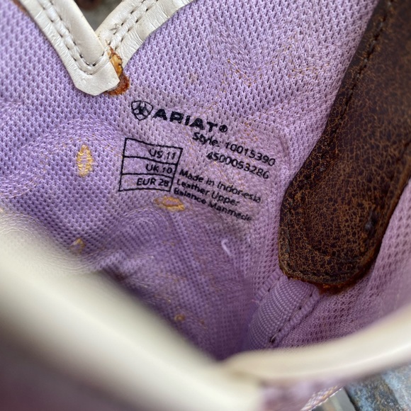 Little Girls Ariat Boots - Picture 2 of 7